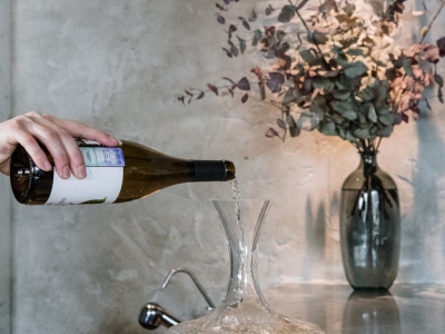 Comment devez-vous décanter votre vin ?